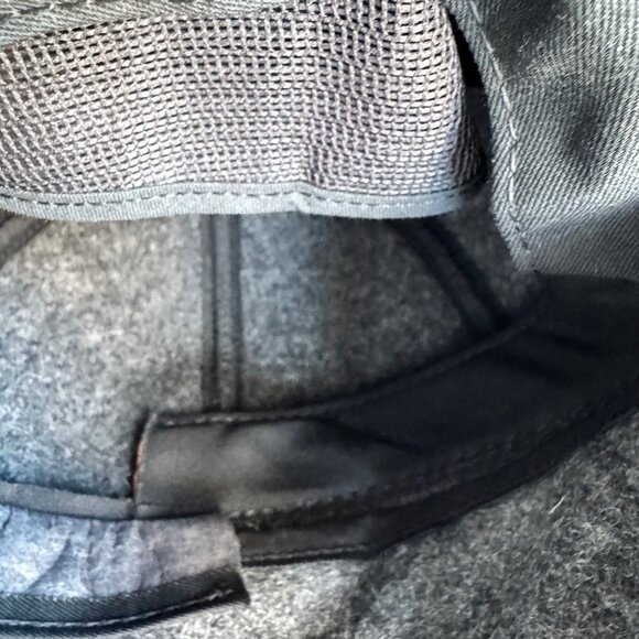 Gray Wool Blend Winter Cap Hat With Ear Flaps Medium USA Vintage Warm Winter - Picture 11 of 16